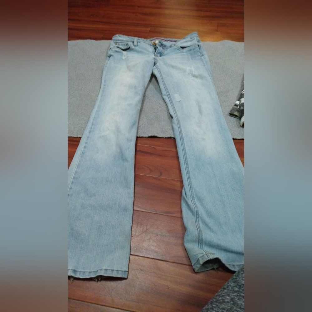 Jeans - Picture 2 of 3